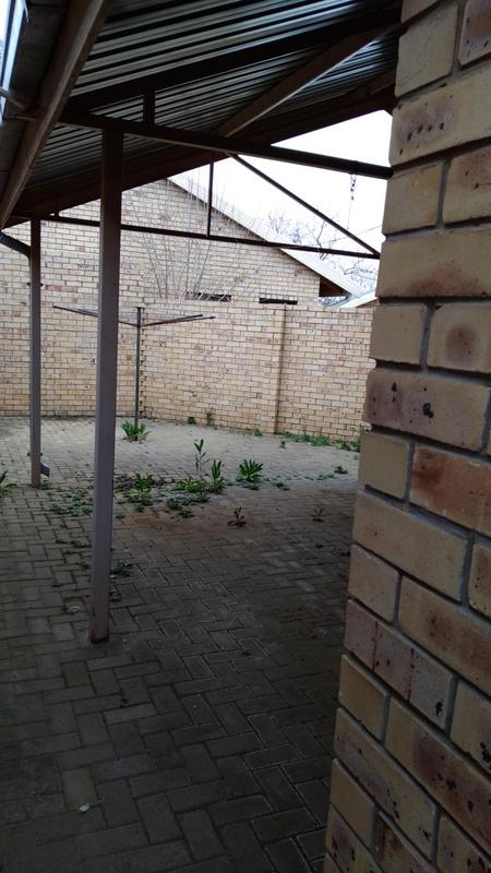 To Let 3 Bedroom Property for Rent in Ladybrand Free State